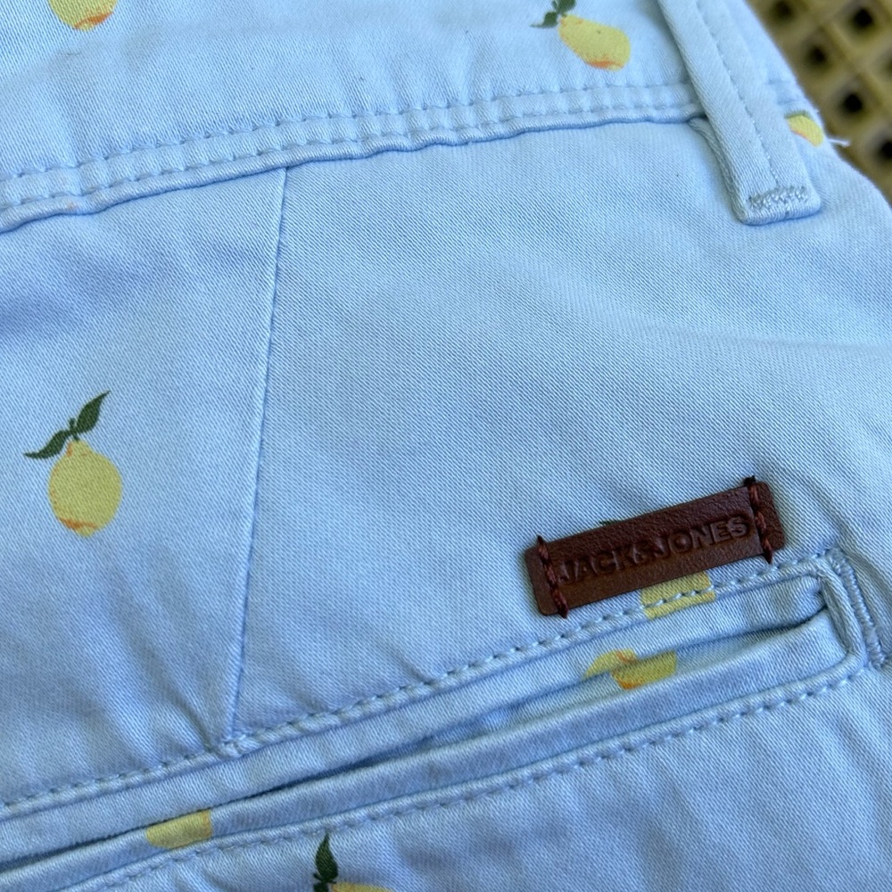 🩵🍋 NWT, Jack&Jones light blue shorts, size S - Picture 5 of 7